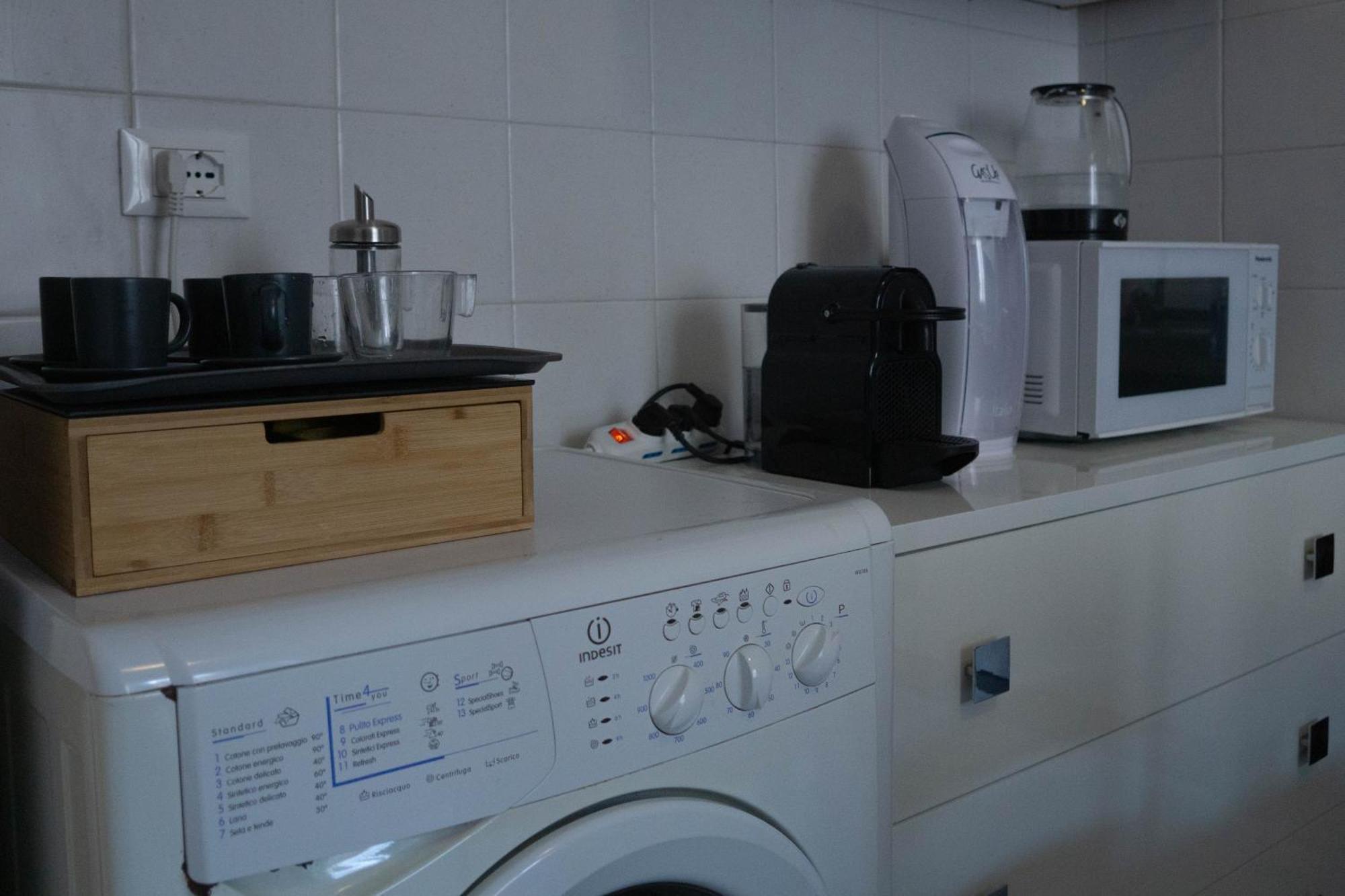 Ferienwohnung Bilocale Vicino Al Centro Di Verona - Ristrutturato Di Recente! Exterior foto